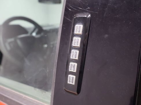 Used 2019 Ford F150 XLT w/ Trailer Tow Package image 11