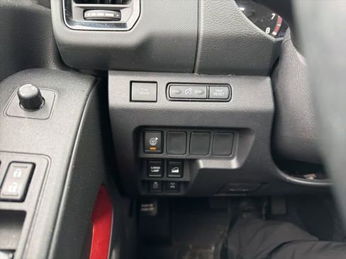 Used 2023 Nissan Frontier PRO-4X w/ Technology Package image 15