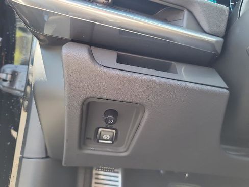 Used 2025 Chevrolet Corvette Stingray Coupe w/ Battery Protection Package image 17