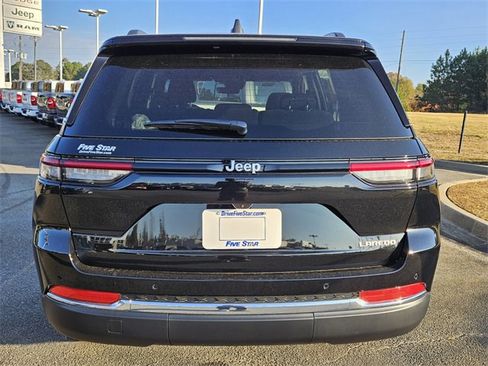 New 2025 Jeep Grand Cherokee Laredo X w/ Luxury Tech Group I image 10