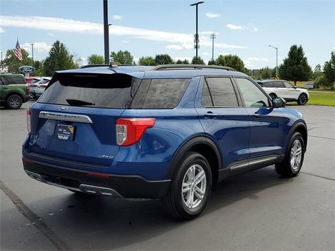 Certified 2023 Ford Explorer XLT w/ Equipment Group 202A image 3