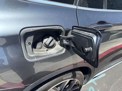 Used 2017 BMW X1 xDrive28i AWD/4WD image 13