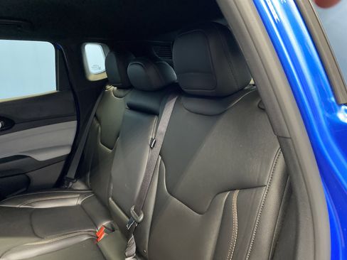 Certified 2024 Jeep Compass Limited image 22