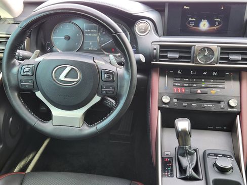 Used 2017 Lexus IS 200t image 34