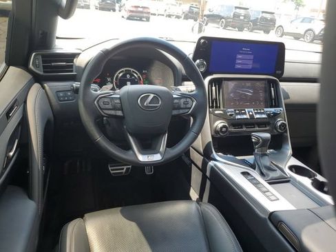 Used 2024 Lexus LX 600 F Sport AWD/4WD image 11