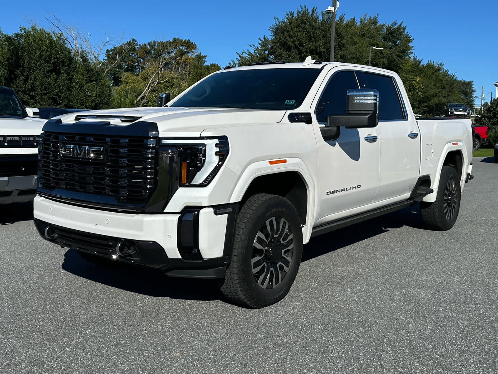 Used 2024 GMC Sierra 2500 Denali Ultimate w/ Snow Plow Prep/Camper Package AWD/4WD image 4