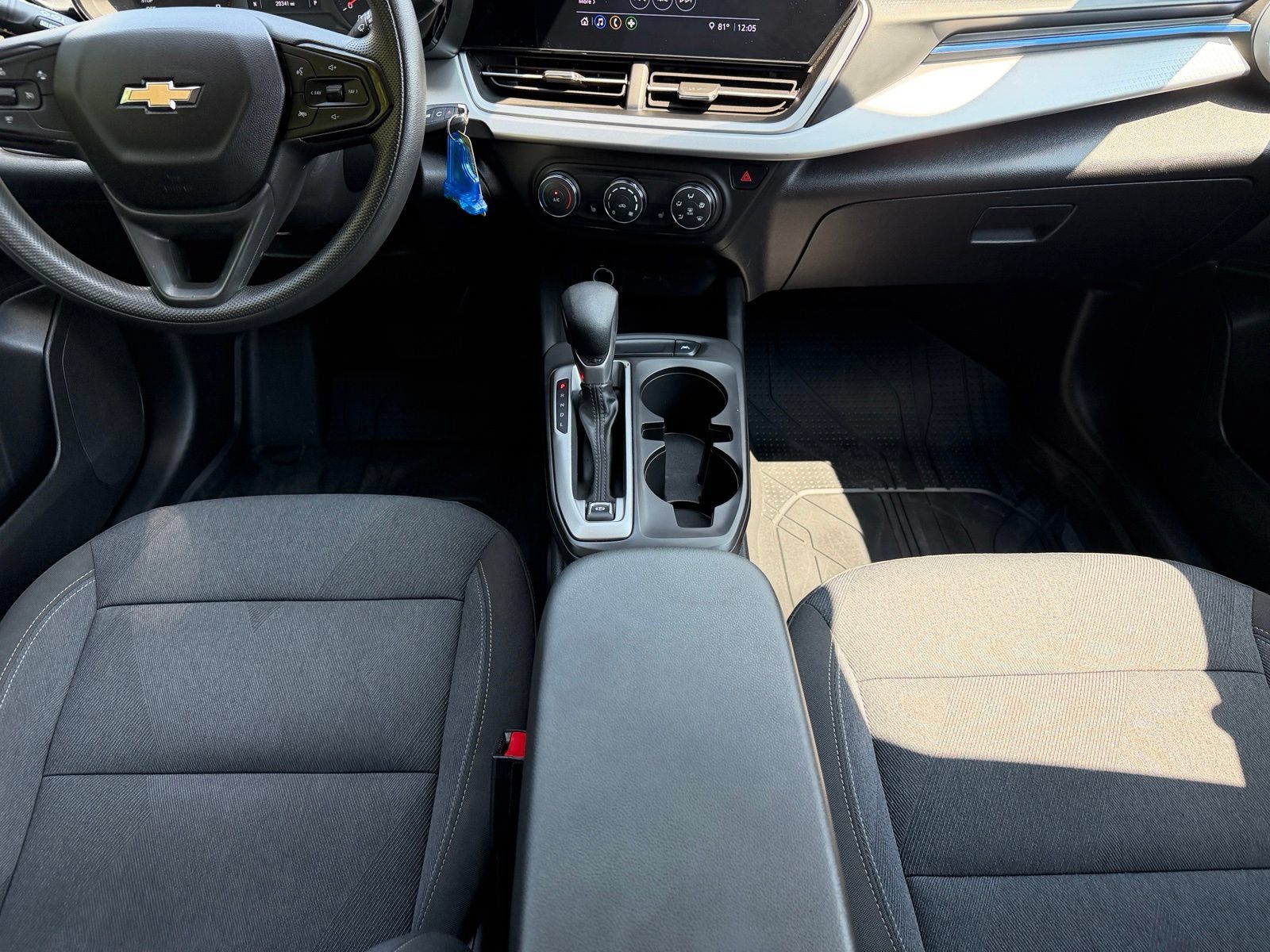 Used 2024 Chevrolet Trax LS w/ LS Convenience Package FWD image 19