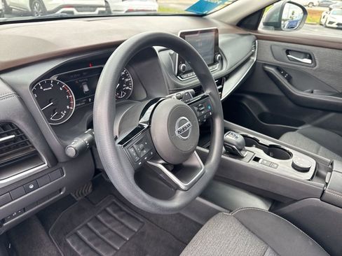 Certified 2021 Nissan Rogue SV image 23