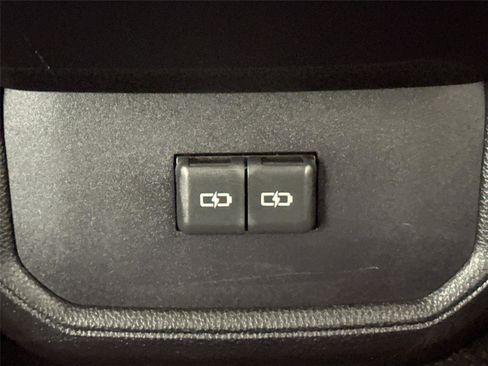 Certified 2024 Toyota Highlander LE image 34