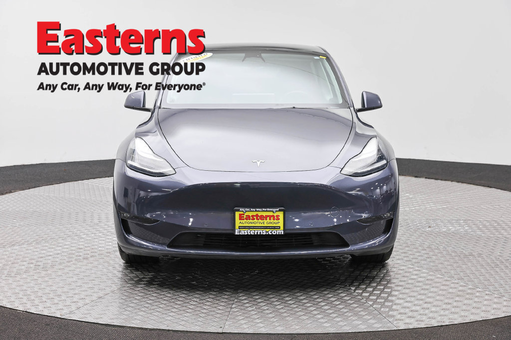 Used 2022 Tesla Model Y Long Range AWD/4WD image 3