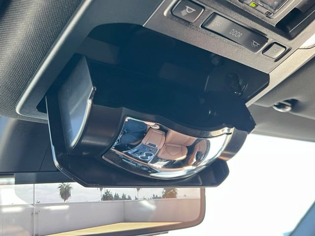 Used 2023 Toyota Highlander Platinum FWD image 46