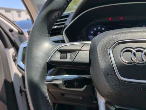 Used 2019 Audi Q3 2.0T Premium Plus AWD/4WD image 18