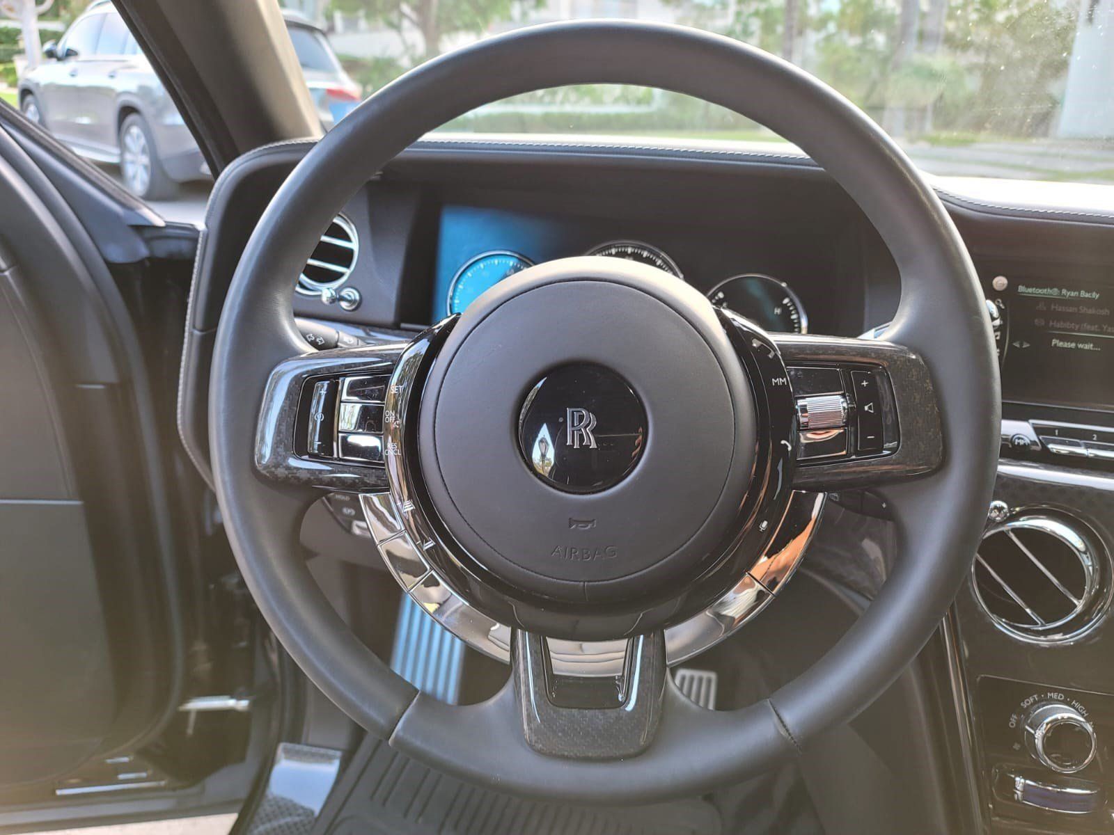 Used 2021 Rolls-Royce Cullinan Black Badge AWD/4WD image 13