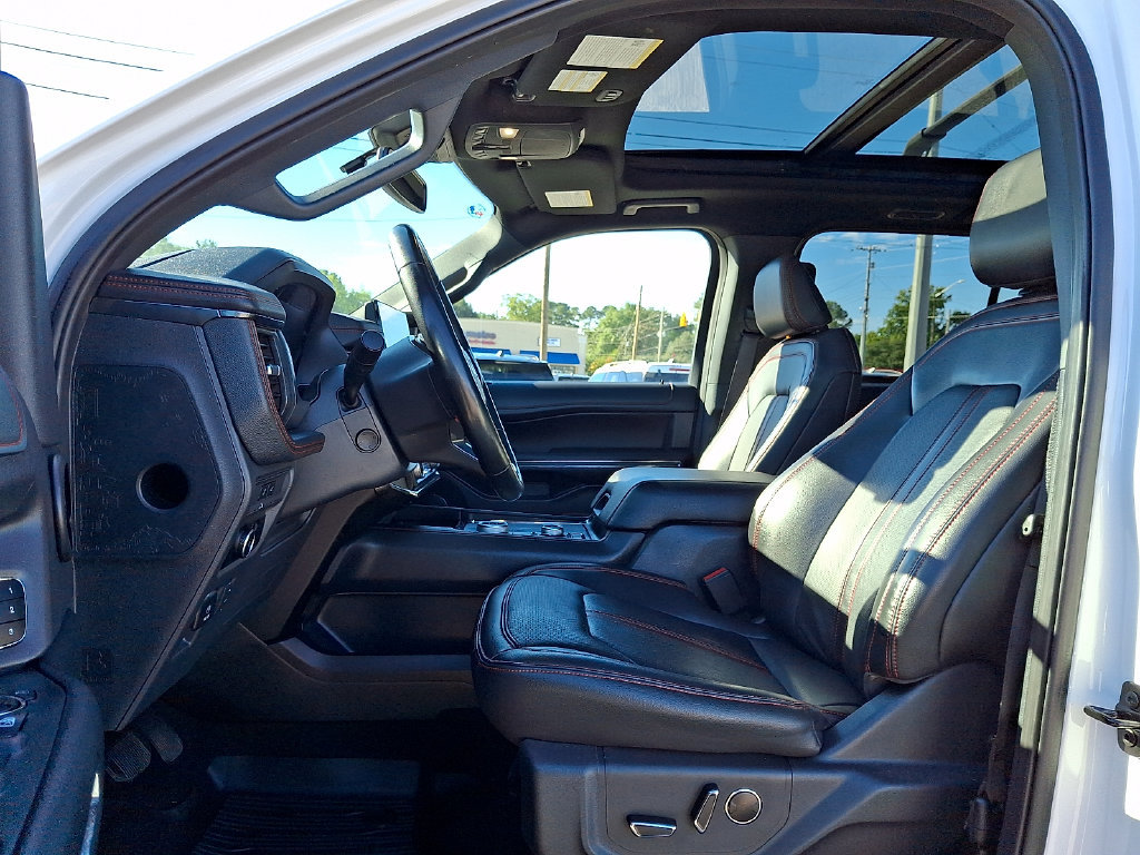 Used 2023 Ford Expedition Limited AWD/4WD image 10