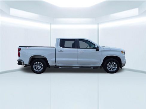 Used 2023 Chevrolet Silverado 1500 LT AWD/4WD image 7