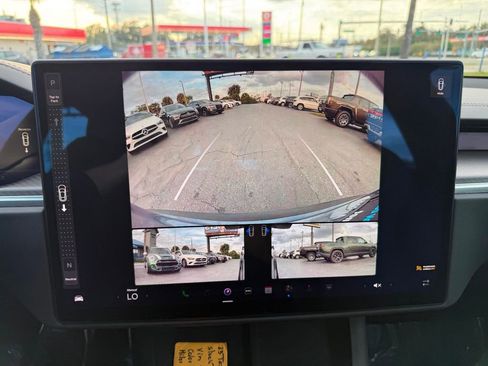 Used 2023 Tesla Model S Plaid image 19