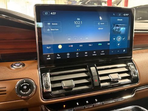 Used 2024 Lincoln Navigator L Reserve w/ Equipment Group 201A AWD/4WD image 38
