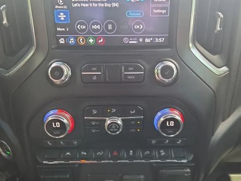 Used 2021 GMC Sierra 1500 AT4 w/ Driver Alert Package II AWD/4WD image 13