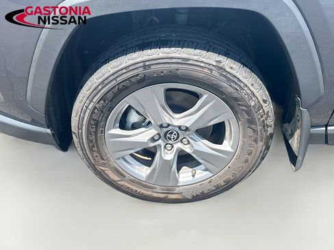 Used 2024 Toyota RAV4 XLE AWD/4WD image 34