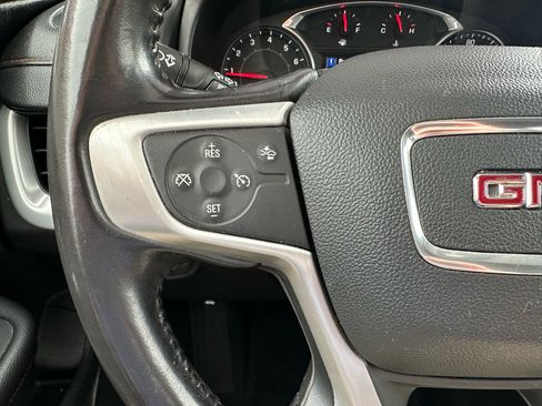 Used 2020 GMC Terrain SLE image 16