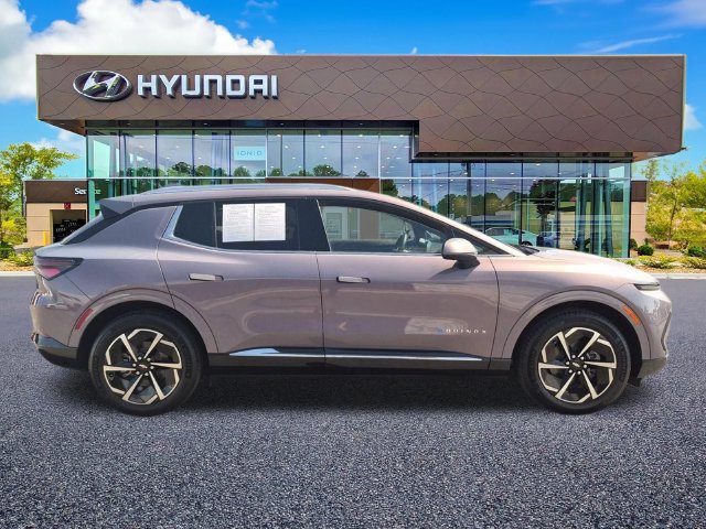 Used 2024 Chevrolet Equinox EV LT FWD image 5