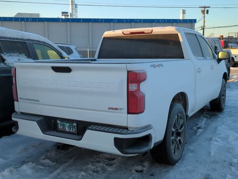 Used 2020 Chevrolet Silverado 1500 RST w/ RST Value Package image 2