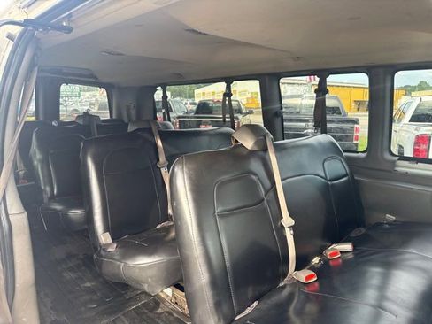 Used 2008 Chevrolet Express 3500 Extended Passenger w/ LT Preferred Equipment Group image 13