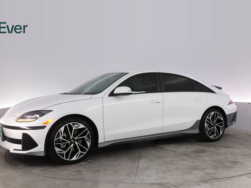 Used 2025 Hyundai Ioniq 6 SEL RWD image 18
