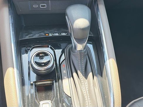 Used 2024 GMC Canyon Denali w/ LPO, Denali Black Edition image 16