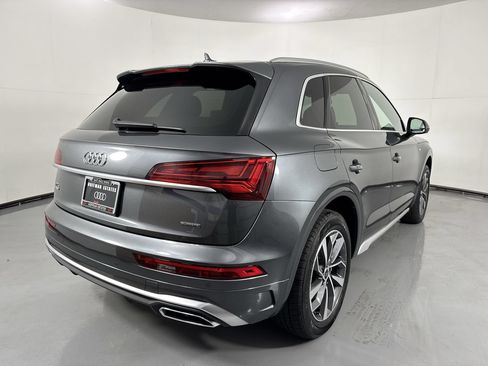 Used 2023 Audi Q5 2.0T Premium w/ Convenience Package AWD/4WD image 37