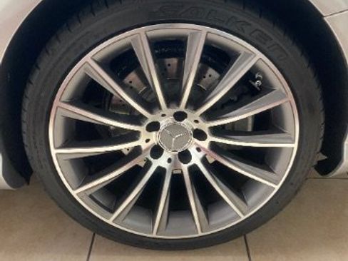 Used 2013 Mercedes-Benz SL 550 image 27
