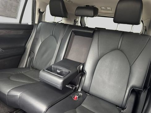Used 2023 Toyota Highlander Limited FWD image 13
