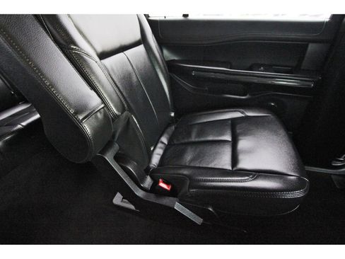 Used 2020 Ford Expedition XLT w/ Equipment Group 202A RWD image 15