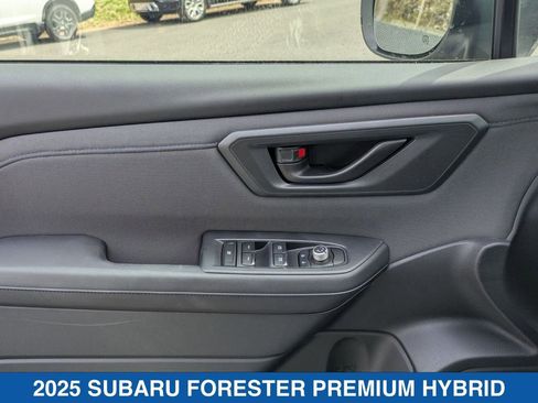 Certified 2025 Subaru Forester Premium image 21