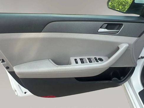 Used 2019 Hyundai Sonata SE FWD image 20