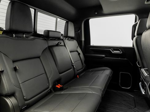 Used 2025 Chevrolet Silverado 2500 LTZ w/ LTZ Plus Package image 35