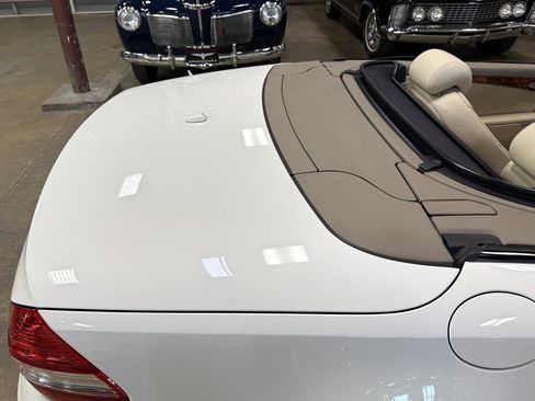 Used 2008 Mercedes-Benz SL 550 image 34