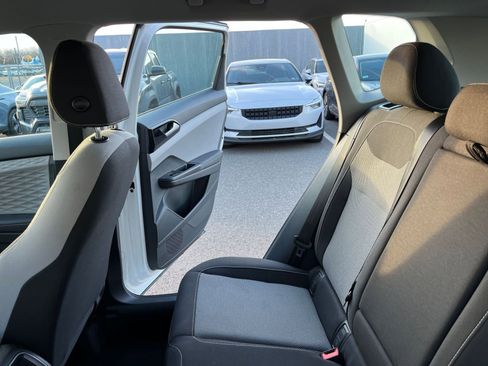 Used 2024 Volkswagen Taos S image 37