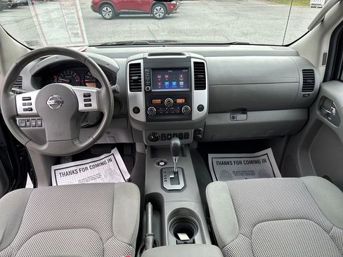 Used 2021 Nissan Frontier SV image 13