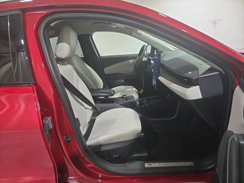 Used 2022 Ford Mustang Mach-E Premium RWD image 19