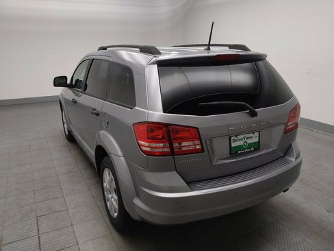 Used 2020 Dodge Journey SE FWD image 5