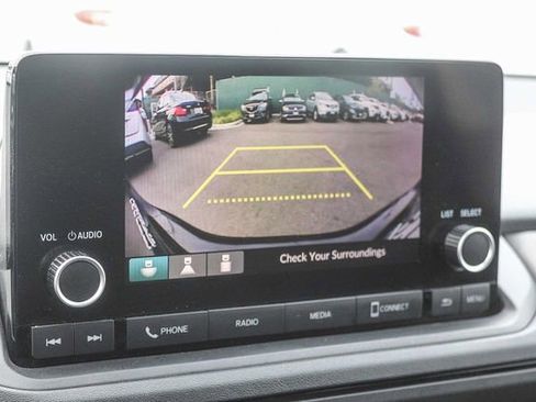 Used 2023 Honda Accord EX image 32