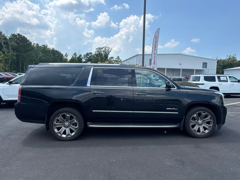 Used 2016 GMC Yukon XL Denali w/ Open Road Package AWD/4WD image 4