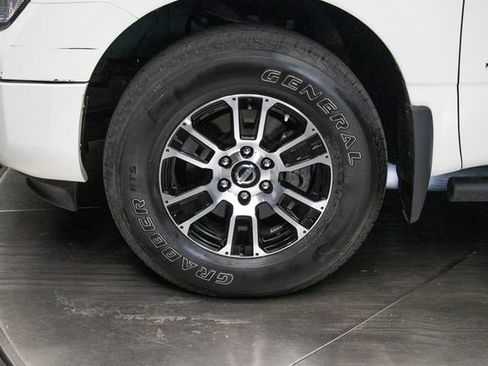 Used 2021 Nissan Titan SV w/ Accessory Utility Package AWD/4WD image 9