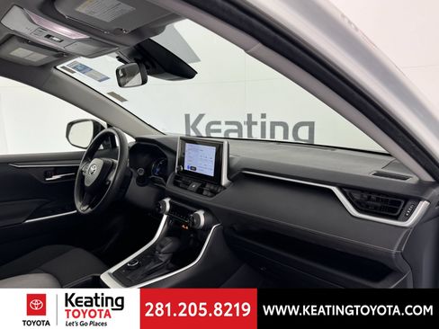 Certified 2025 Toyota RAV4 XLE AWD/4WD image 23