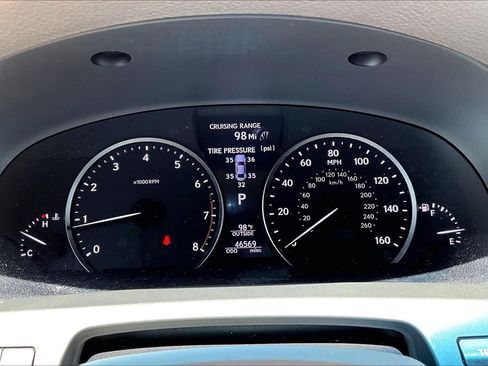Used 2017 Lexus LS 460 w/ Comfort Package RWD image 26