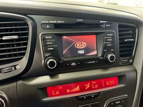 Used 2013 Kia Optima EX w/ Premium Pkg FWD image 17