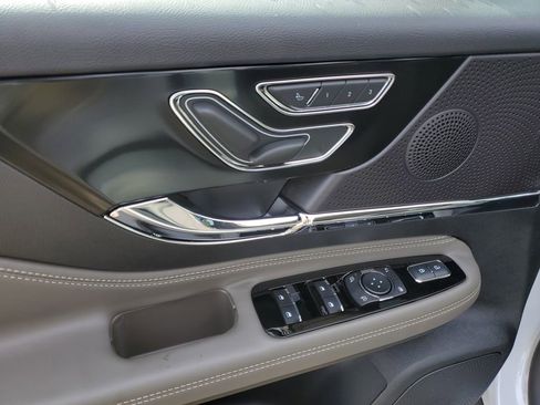 New 2026 Lincoln Corsair Premiere image 19