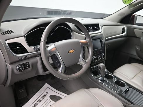 Used 2016 Chevrolet Traverse LT image 14