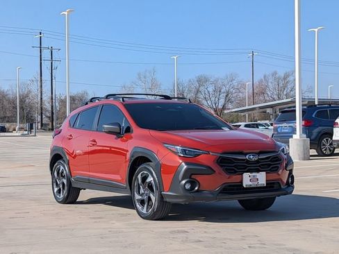 Certified 2024 Subaru Crosstrek 2.5i Limited w/ Crosstrek Mirror Package image 7